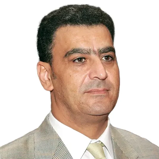 Dr. Karim Chelli headshot